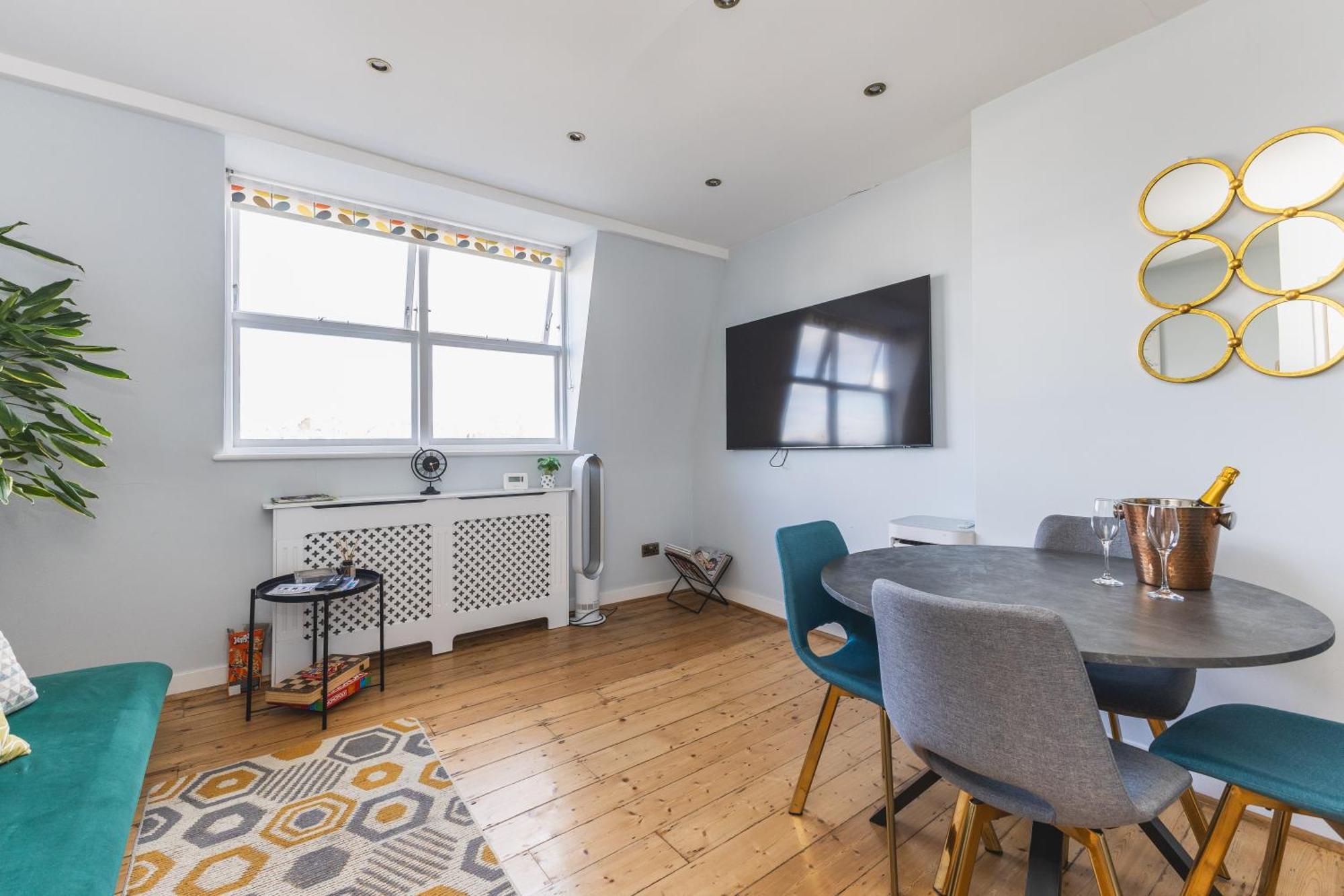Luxurious 1-Bedroom Apartment In Kensington Лондон Экстерьер фото